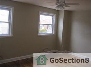 4335 Roberton Ave - Photo 3 of 8