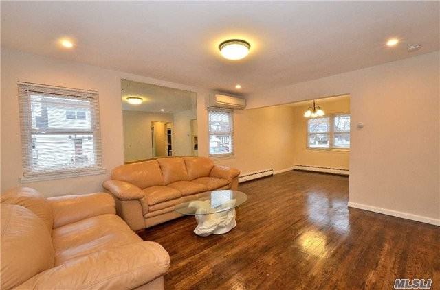 390 Old Country Rd - Photo 2 of 20