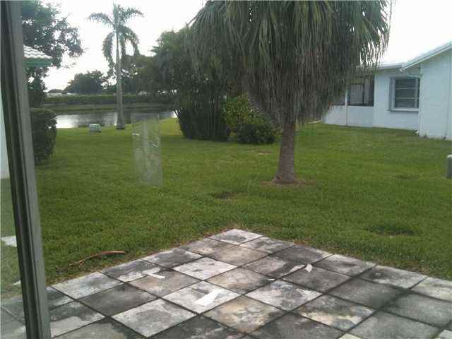 8950 NW 13th St - Photo 2 of 6