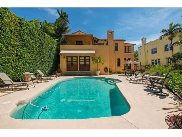 2330 Prairie Ave - Photo 2 of 9