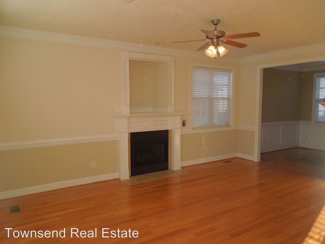 3313 Eastgate St - Photo 3 of 22