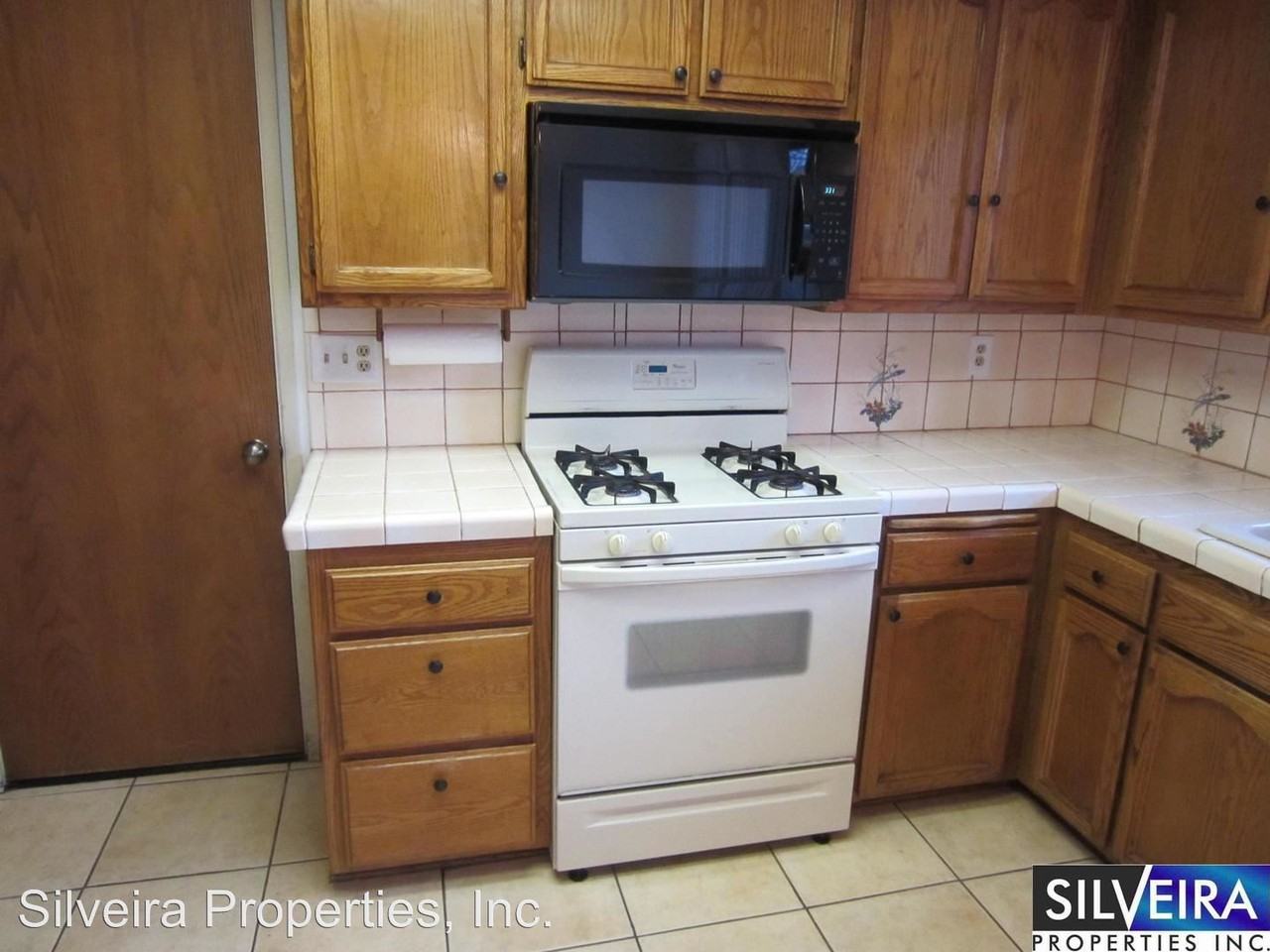 615 Tiffany Dr #B - Photo 3 of 33