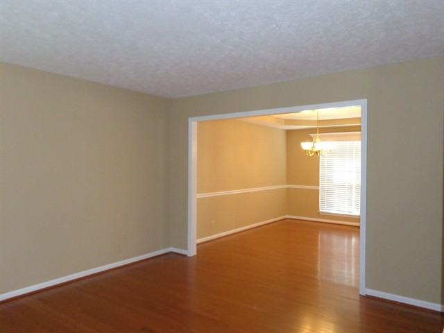 5625 Seesaw Rd - Photo 3 of 17