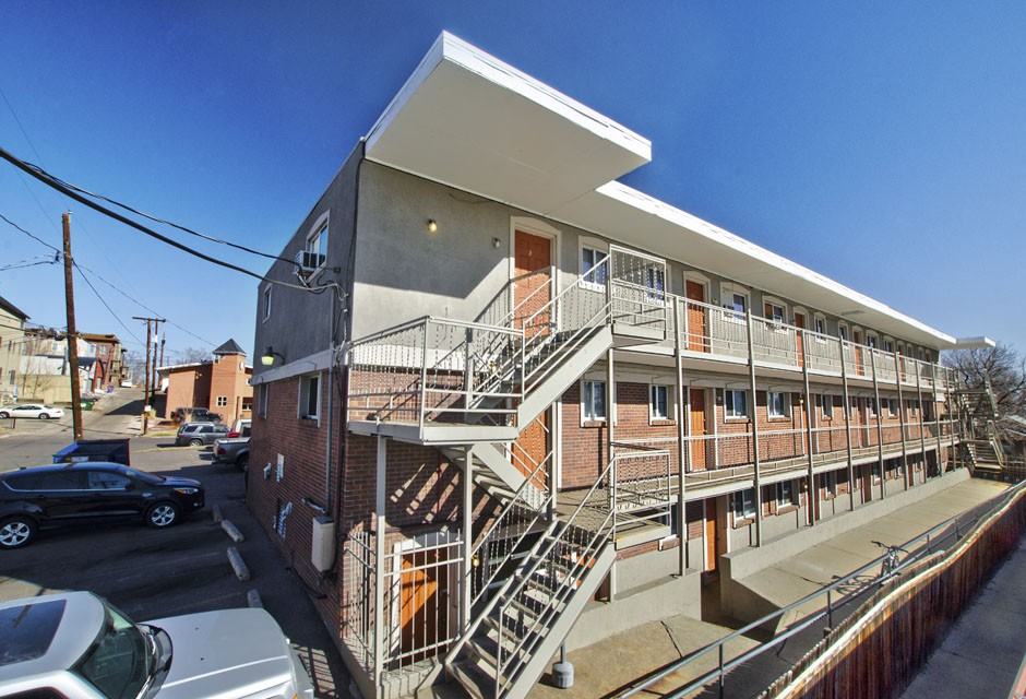 Vallejo Street Apartments - Photo 2 of 9