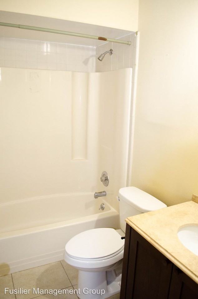 7740 Daetwyler Dr - Photo 3 of 18