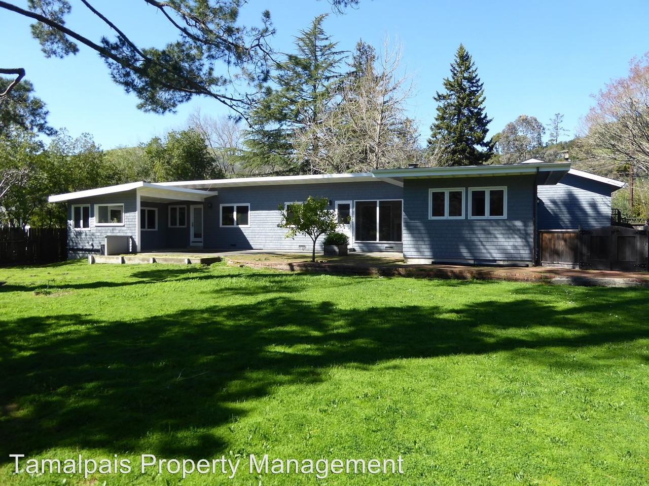 40 Crane Dr - Photo 3 of 19