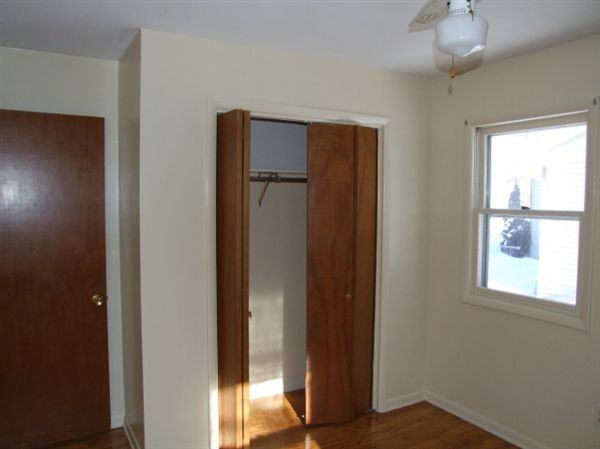 1726 52nd St SE - Photo 3 of 8