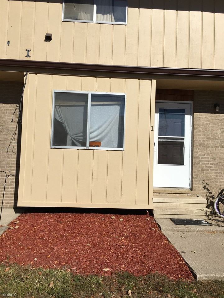 408-498 Anderson St - Photo 2 of 4