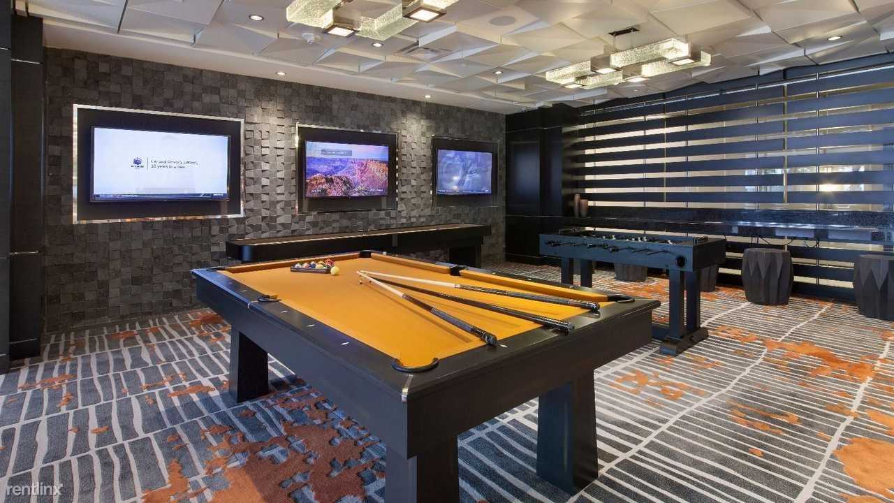 225 SE 2nd St - Photo 3 of 16