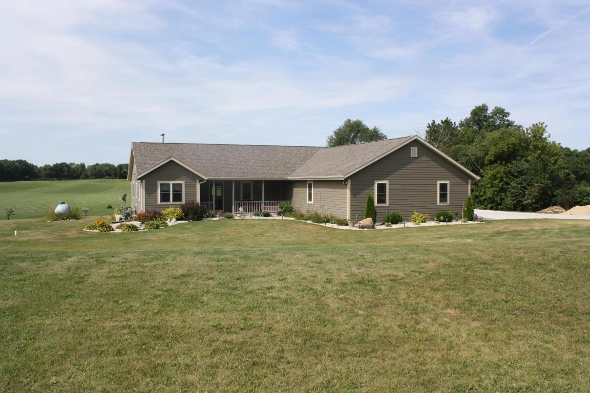 N1999 Resthaven Rd - Photo 2 of 18