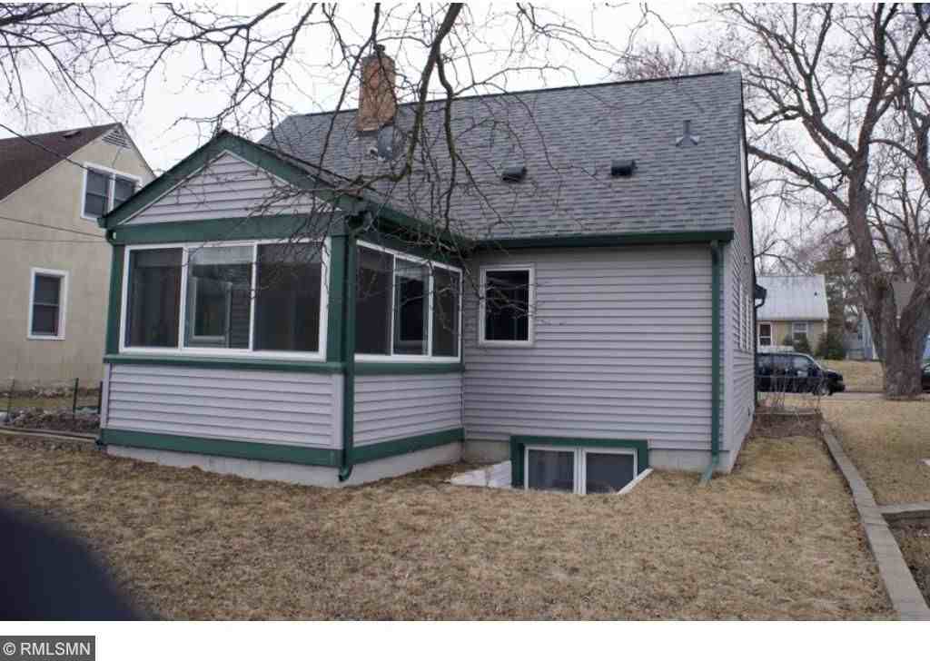 2835 Edgewood Ave S - Photo 2 of 12