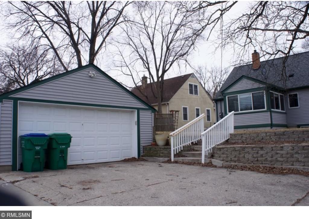 2835 Edgewood Ave S - Photo 3 of 12