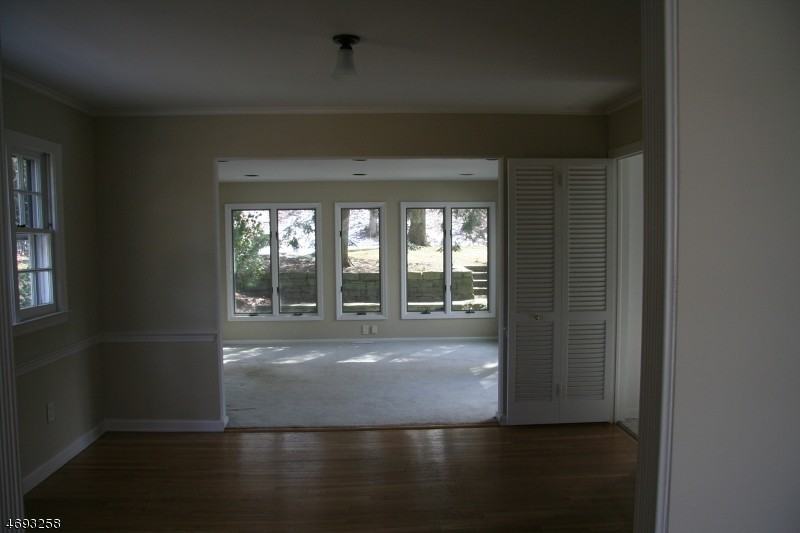 290 Long Hill Dr - Photo 3 of 13