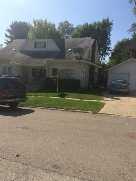 318 Sherman St - Photo 2 of 3