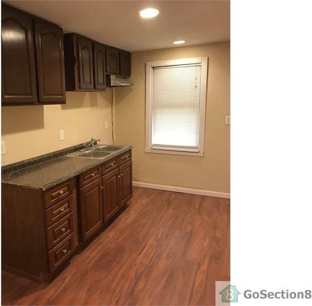 2877 Bookert Dr - Photo 3 of 9