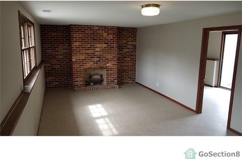 1625 216th Pl - Photo 3 of 12