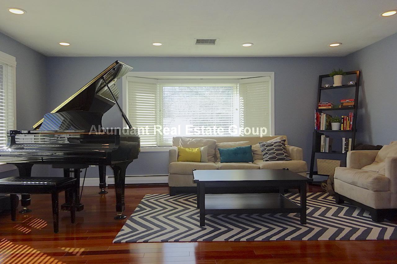 39 Locust St - Photo 2 of 41