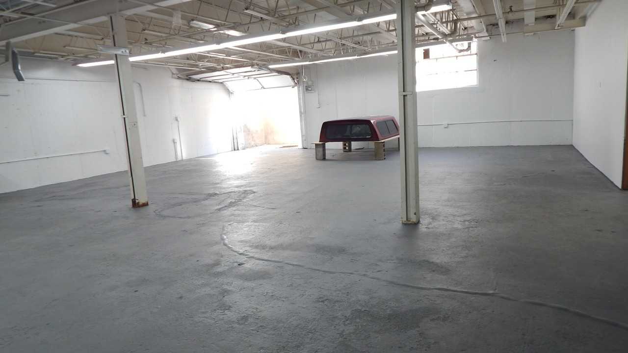 6900 Rome St - Photo 3 of 11