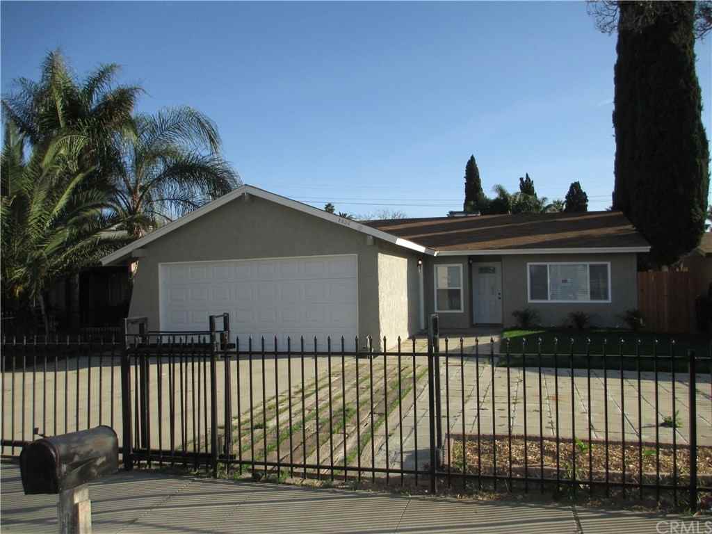 1934 Spring Garden St - Photo 2 of 19