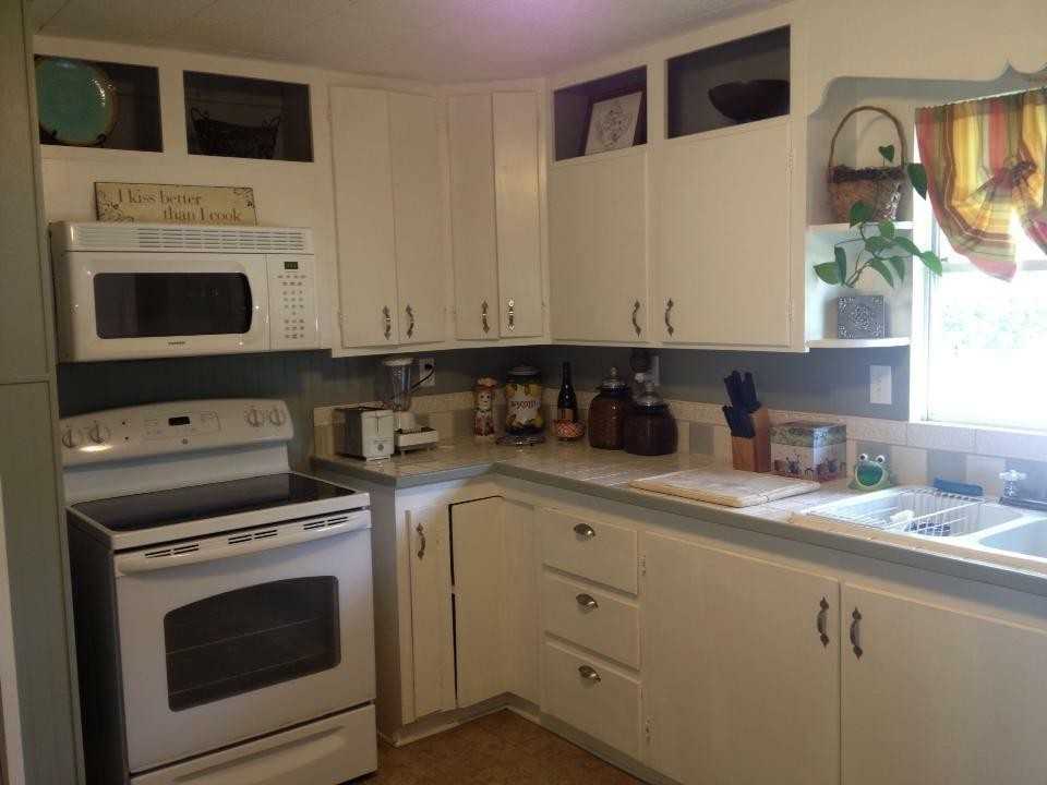 924 Hilltop Dr - Photo 2 of 7