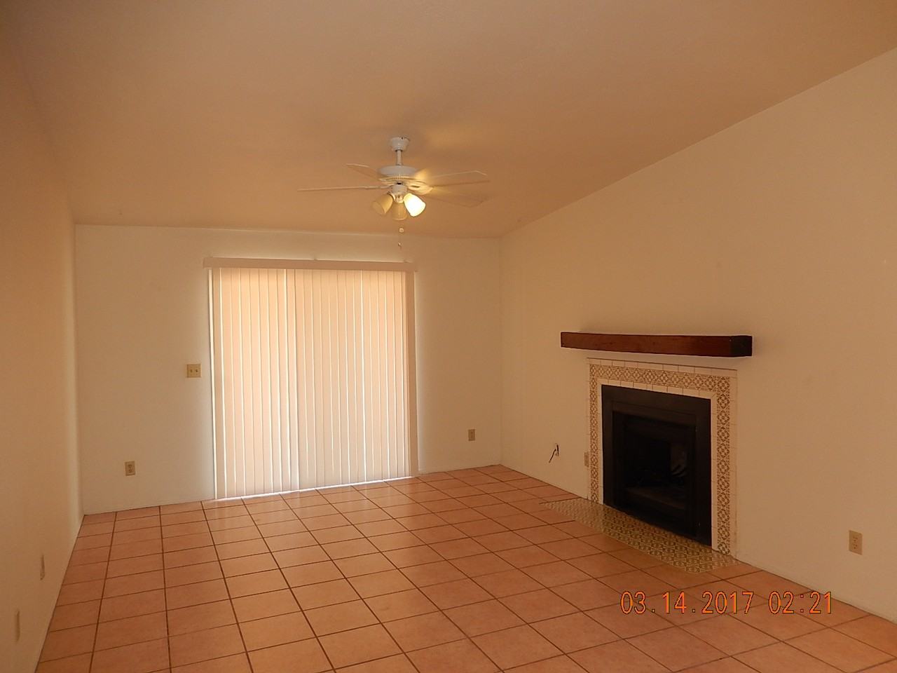 8231 N Suwannee Dr - Photo 2 of 13