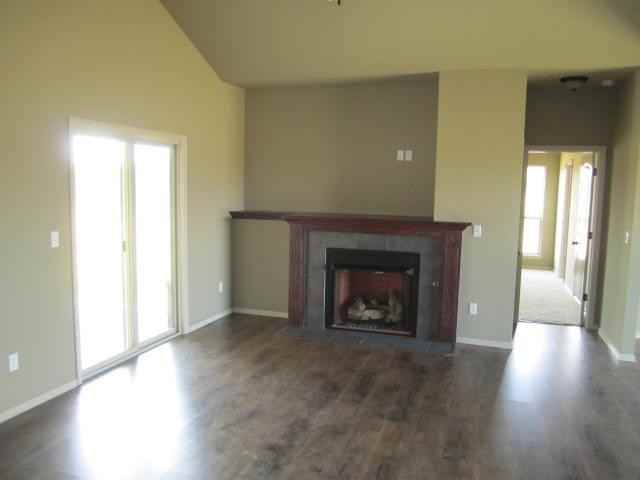 1111 Regatta Ln - Photo 2 of 27