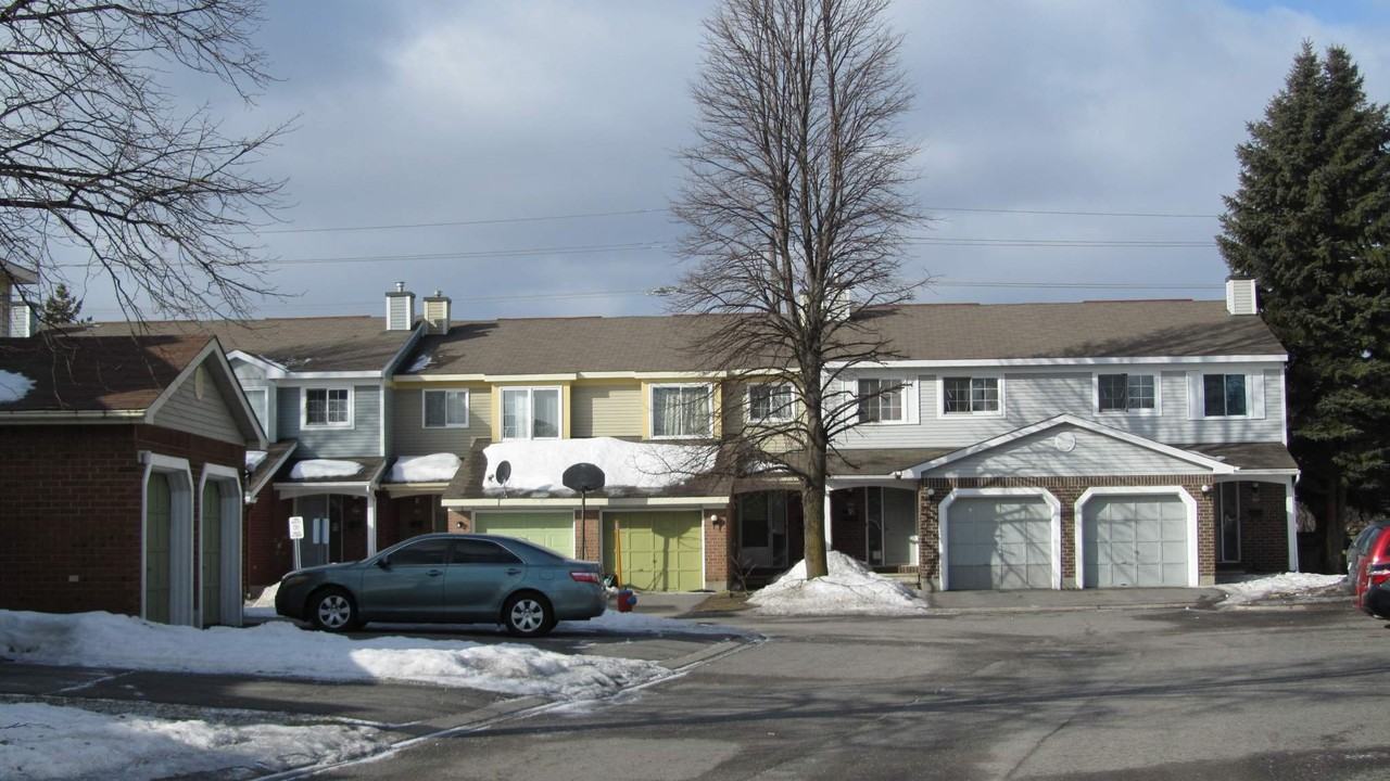 149 Brockington Crescent #86CBROCKIN - Photo 2 of 2