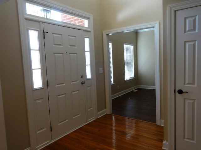 111 Spalding Cir - Photo 2 of 23