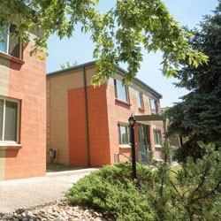 Jefferson Park Apartments - Photo 2 of 5