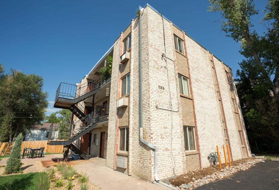 Light Rail West Apartments - Photo 3 of 5