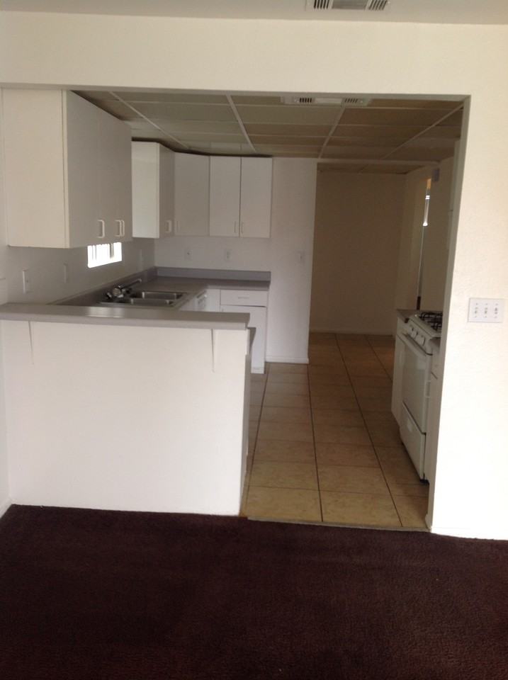 7583 Sterling Ave - Photo 3 of 5