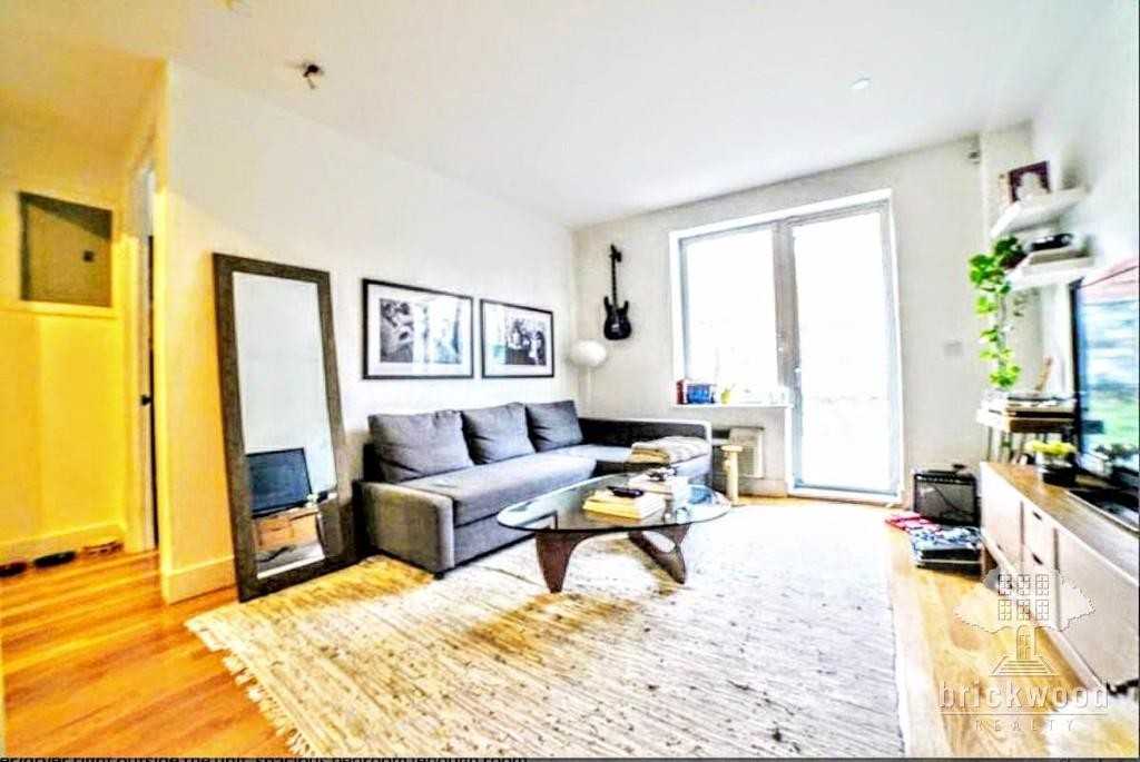 Seigel St #1