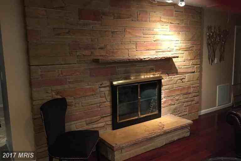 7948 Oak Rd - Photo 3 of 10