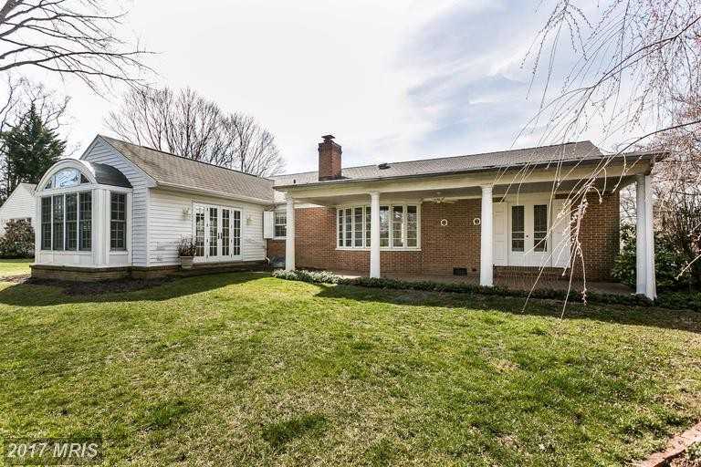 6009 Hunt Club Ln - Photo 3 of 28