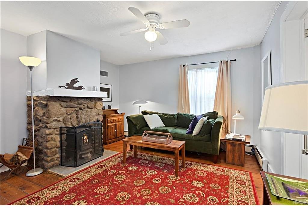 1311 Kitchawan Rd - Photo 2 of 9