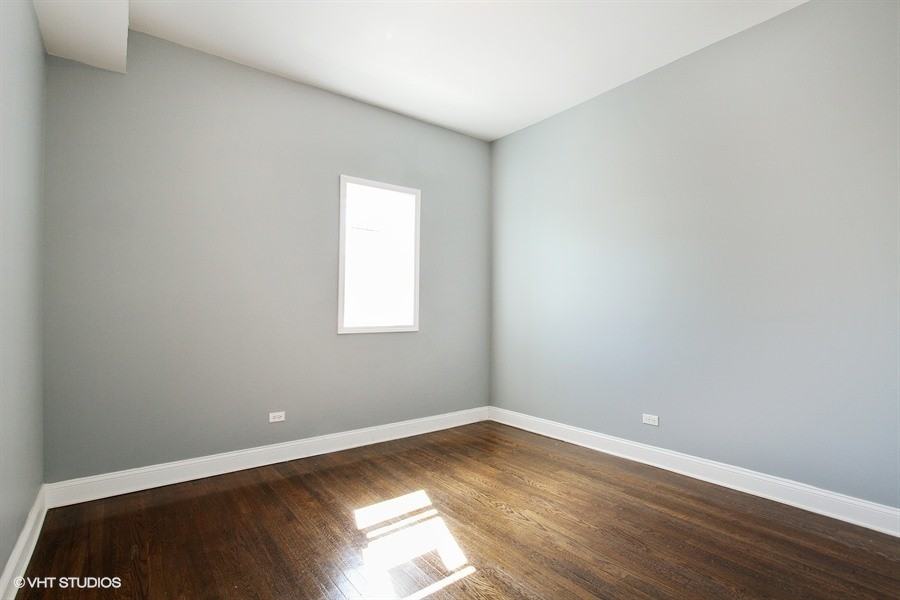 6940 South King Drive #2S - Photo 4 of 10