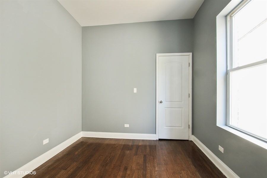 6940 South King Drive #2S - Photo 7 of 10