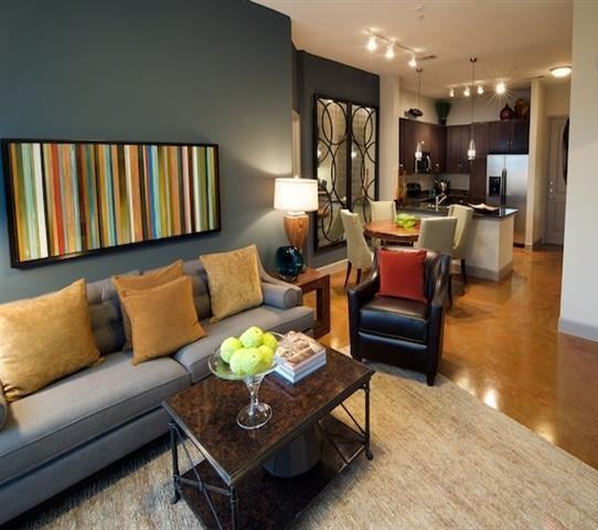 Ross Ave #B3 - Photo 2 of 4