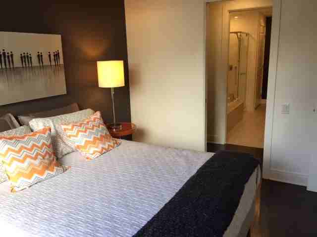 15 GENDRON 103, PointeClaire, QC H9R 0c5 2 Bedroom Condo for 1,985