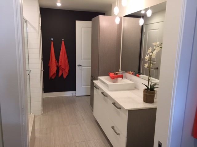 15 GENDRON 103, PointeClaire, QC H9R 0c5 2 Bedroom Condo for 1,985