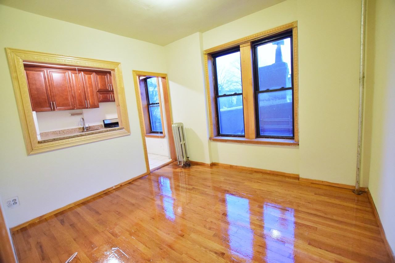 261 14th Street #202