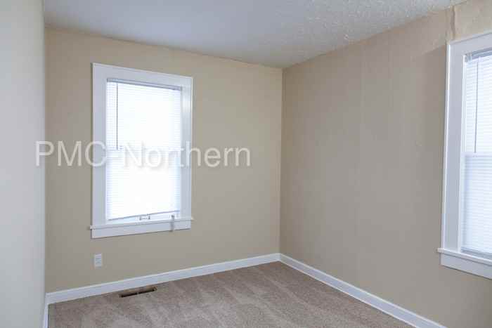 2068 Reaney Ave E - Photo 2 of 20