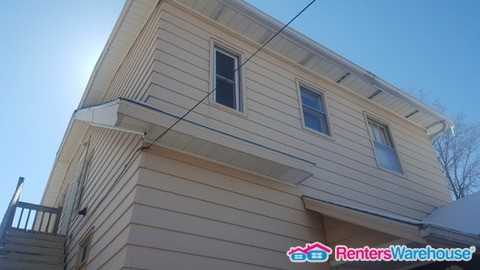 1521 Garfield Ct - Photo 2 of 9