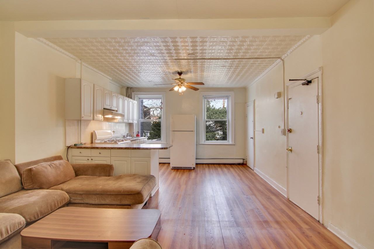 80 71st St - Photo 2 of 15