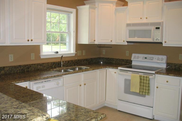 109 Lucy Long Ct - Photo 2 of 7