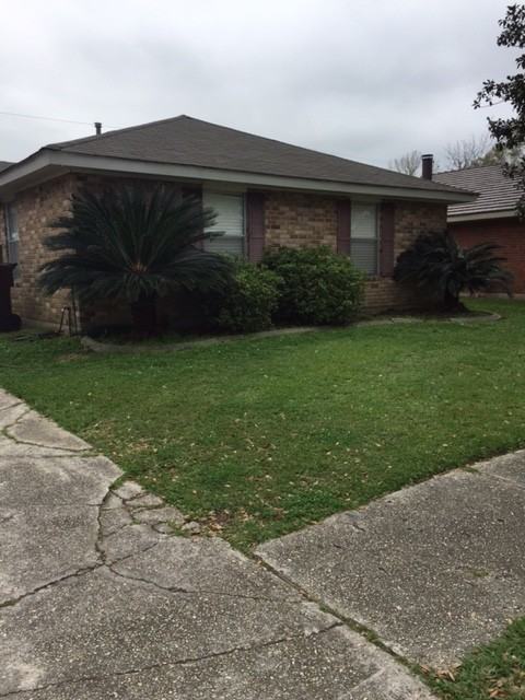 204 River Village Dr - Photo 2 of 13