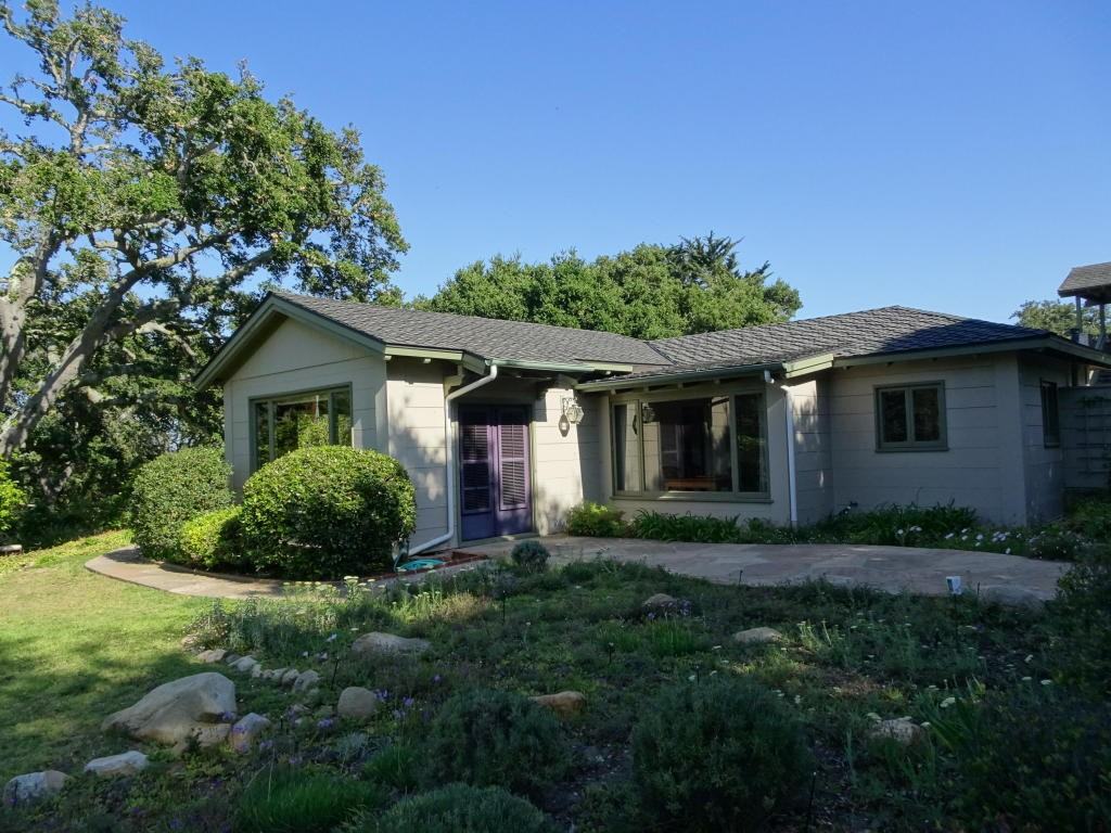 1615 Hillcrest Rd - Photo 2 of 15