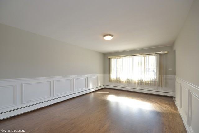 17034 Henry St - Photo 2 of 13