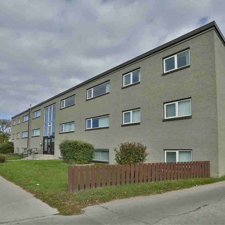 960 Archibald Street Apartments for Rent in Windsor Park, Winnipeg, MB