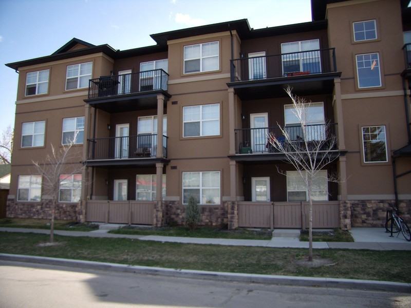 4820 17 Ave NW, Calgary, AB T3B 0P6 1 Bedroom Apartment for Rent